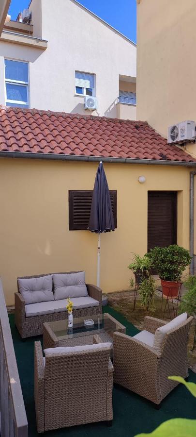 Delfin Apartament *